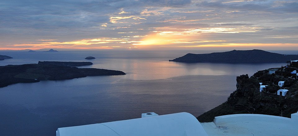 Five things you must do in Santorini