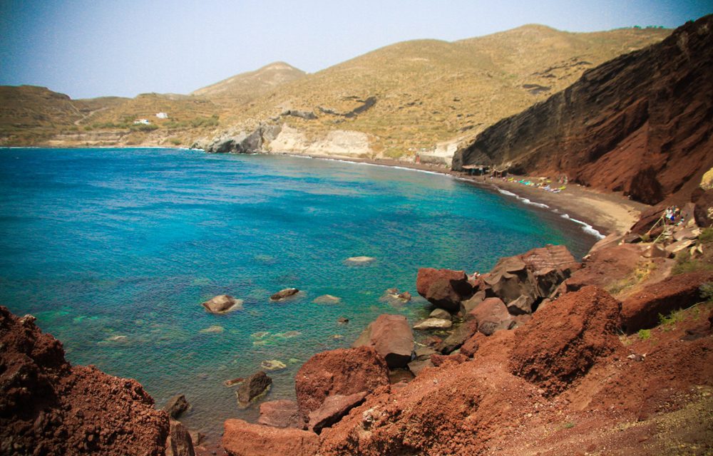 Discover the most beautiful beaches of Santorini